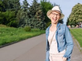 All Cancer patients urged to take extra care in the sun.